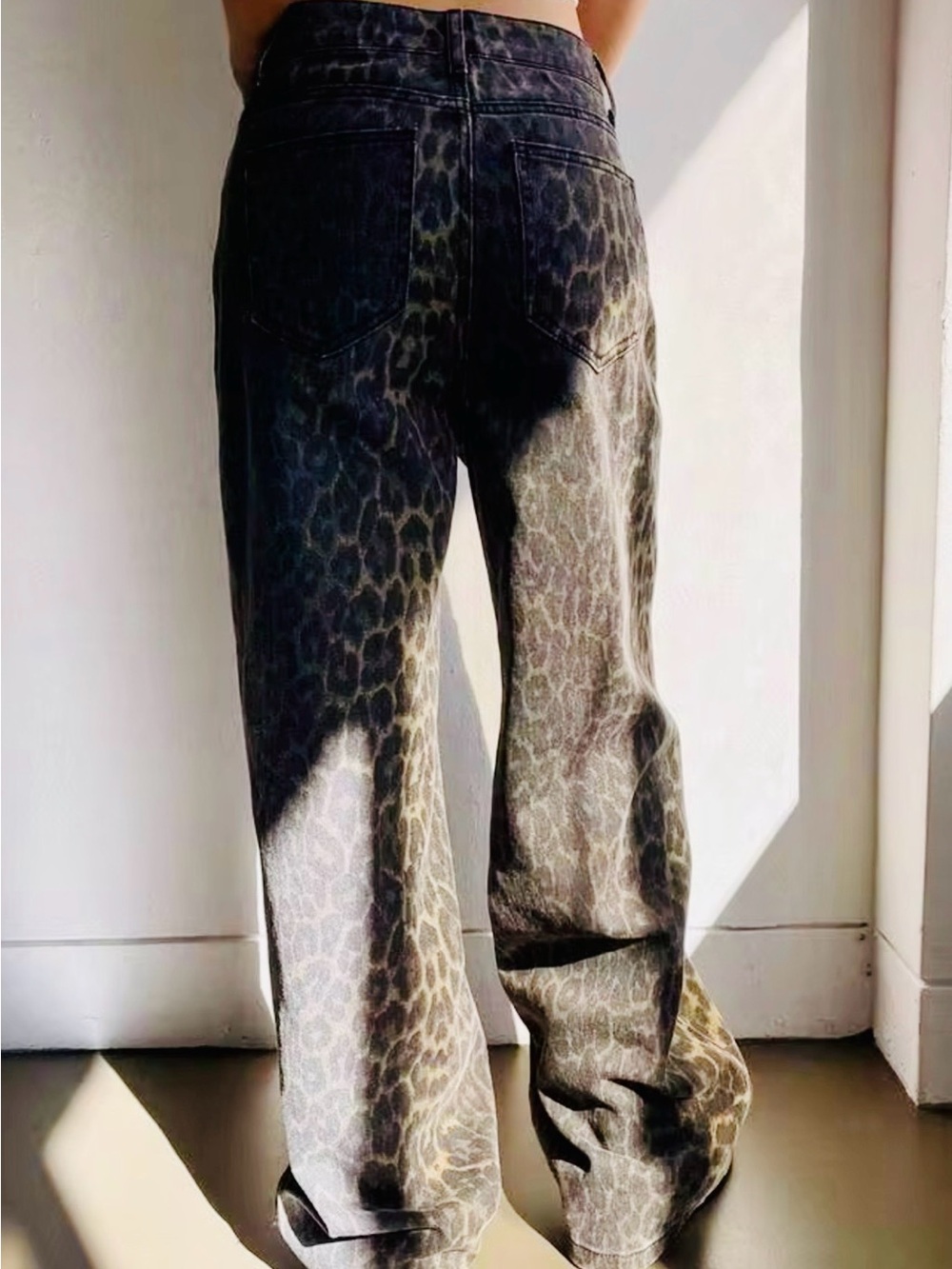 DAZY Women’s Leopard Print Wide Leg Jeans - NWOT Black/Brown Size Small - Picture 3 of 6